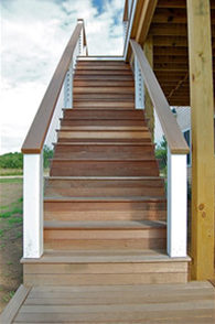 Katama Rd - Stairway to Upper Deck