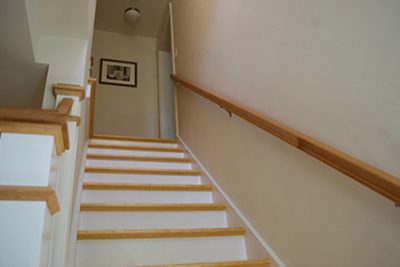 Oak Ave - Stairs to Upper Level