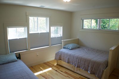 Oak Ave - Guest Room