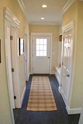 Rustling Oaks - Hallway to Door